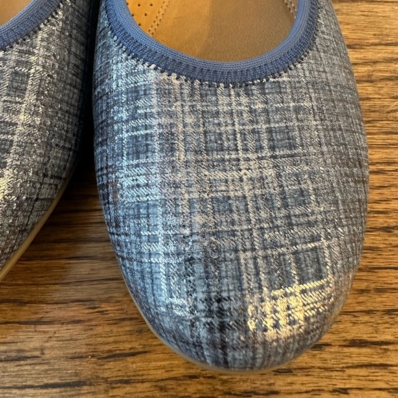 Gabor Blue and Silver Plaid Ballet Flats Size 5.5 EUC - Picture 5 of 12